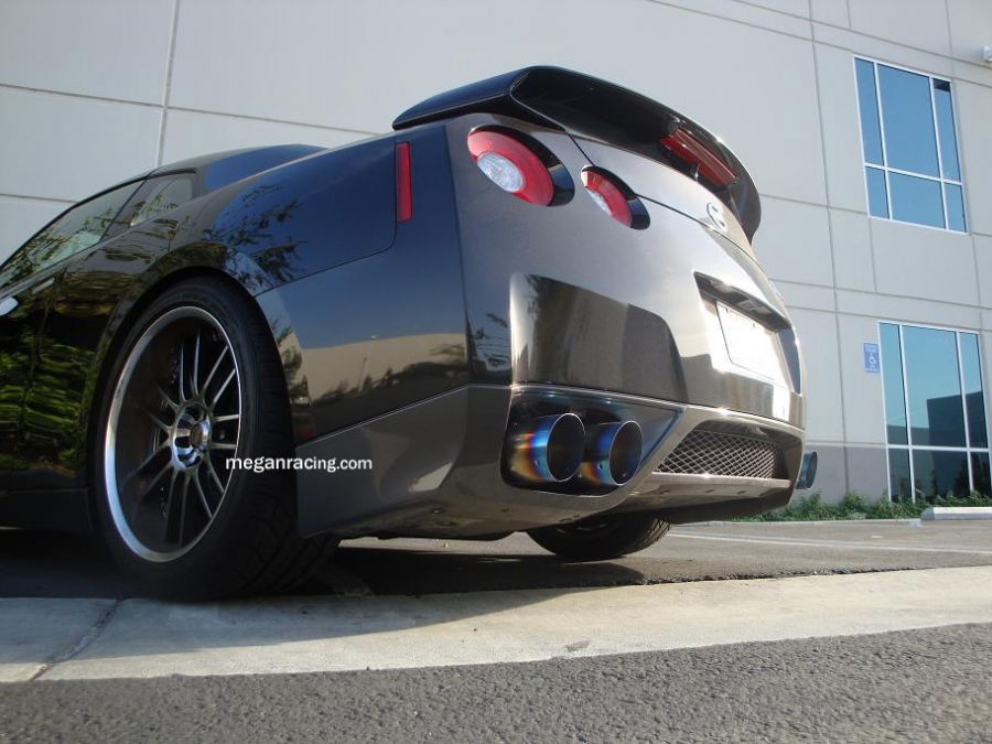 Nissan GTR R35 2009+ – Blue Titanium Tips – OE-RS – MR-CBS-NR35T-R+M ...